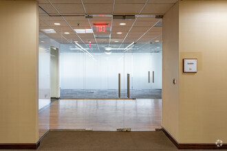 3414 Peachtree Rd NE, Atlanta, GA for lease Interior Photo- Image 2 of 7