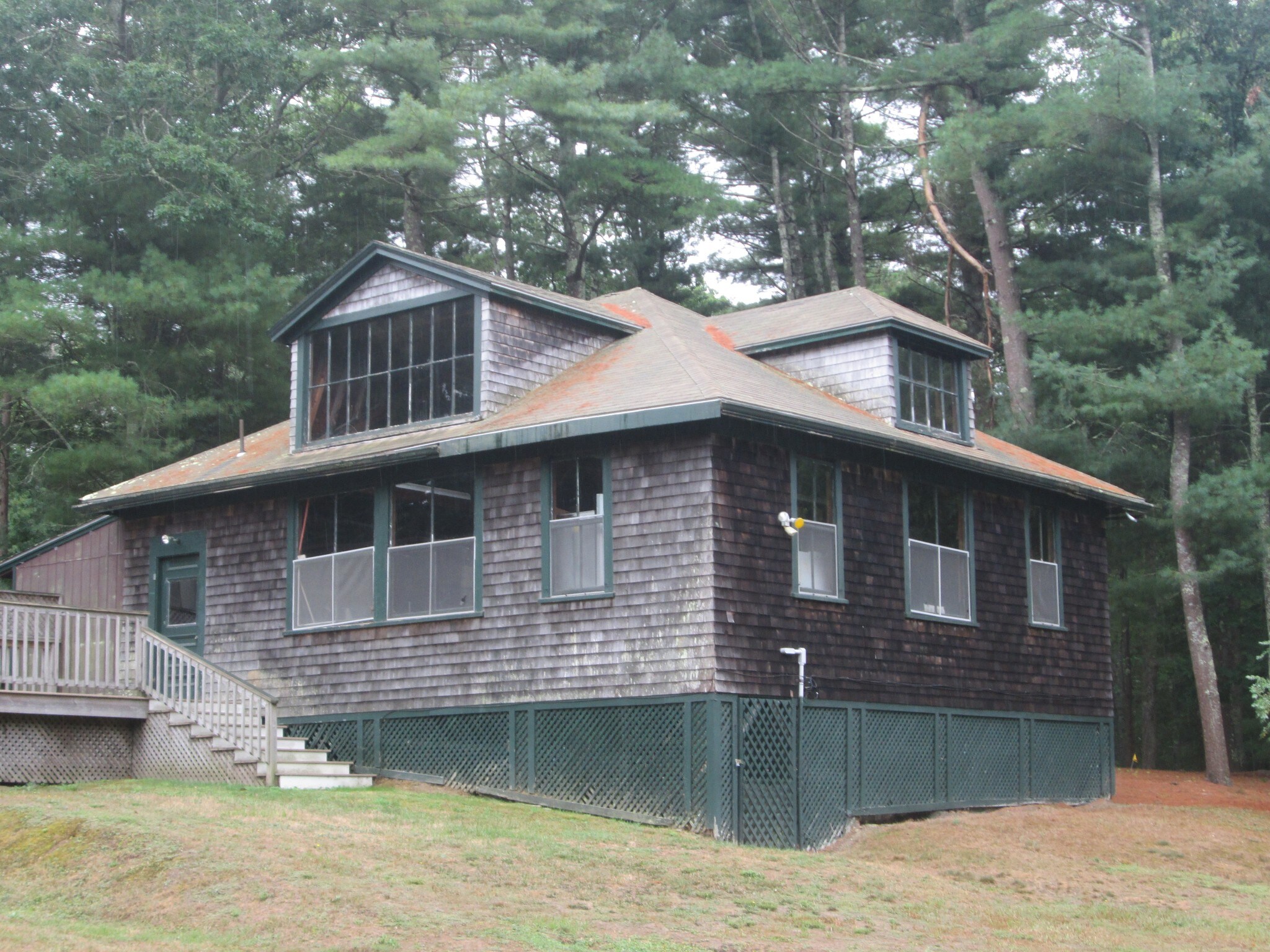 586 Shore Rd, Pocasset, MA for sale Primary Photo- Image 1 of 1