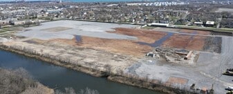 400 E 151st St, East Chicago IN - Land