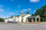 Cobblestone Hotel & Suites Harborcreek - Motel