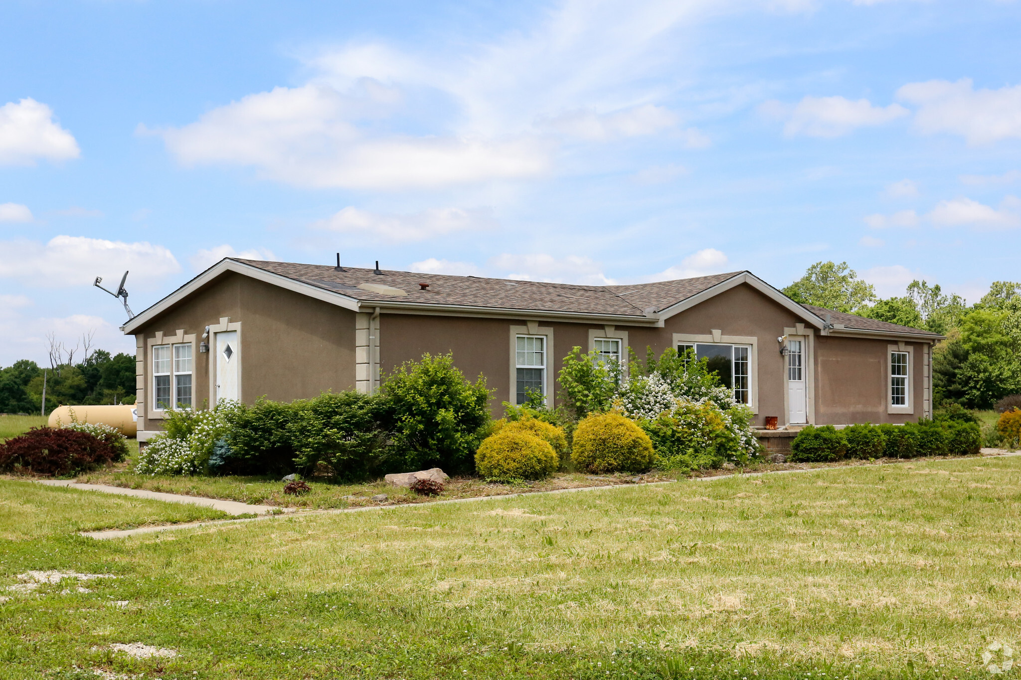 1843 River Rd, Chillicothe, OH for sale Primary Photo- Image 1 of 1