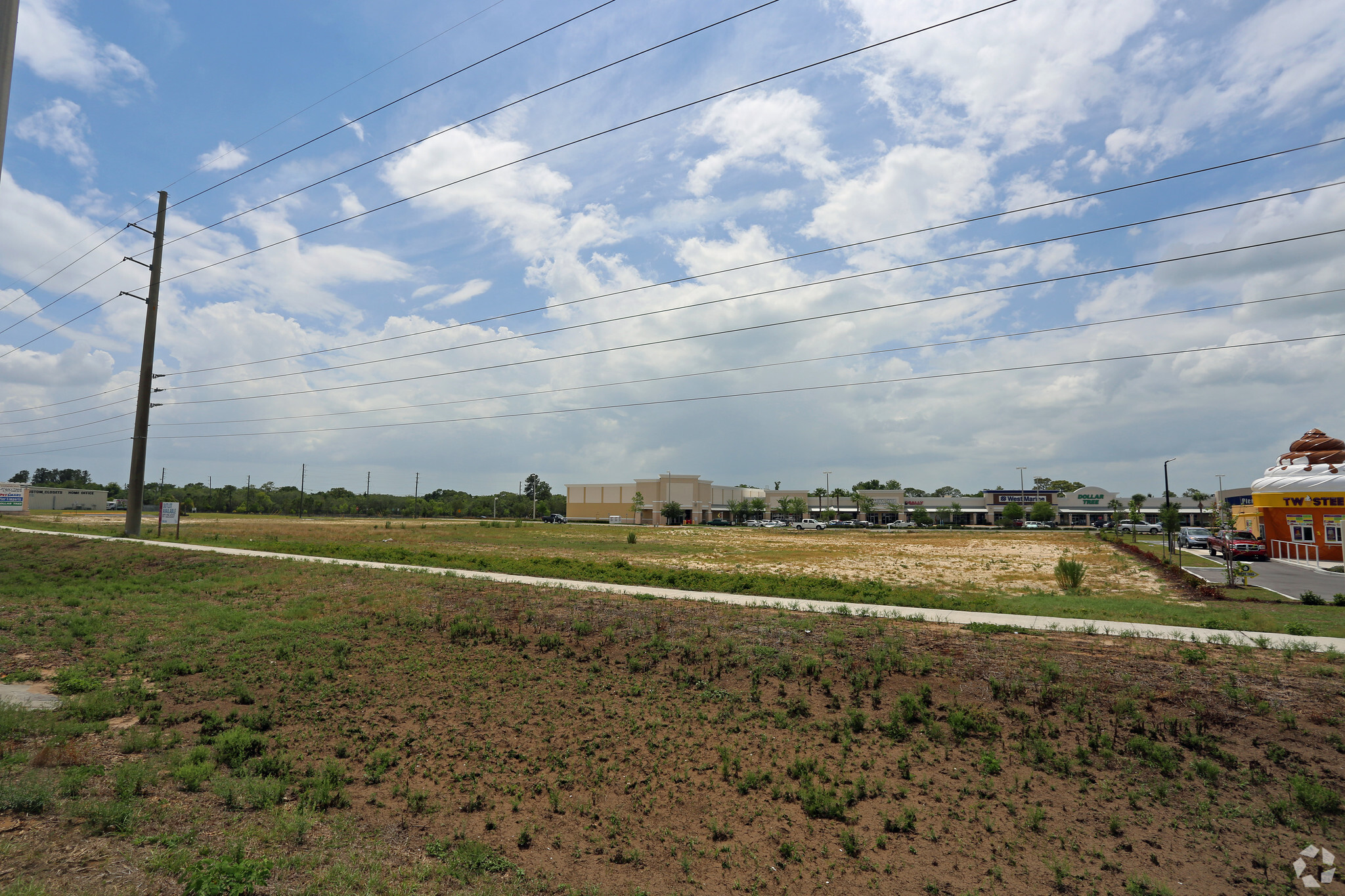 1321 Commercial Way, Spring Hill, FL for sale Primary Photo- Image 1 of 1