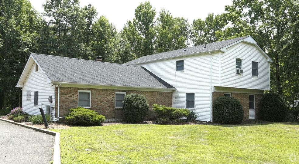 189 Route 9 S, Manalapan Township, NJ for sale - Primary Photo - Image 1 of 1