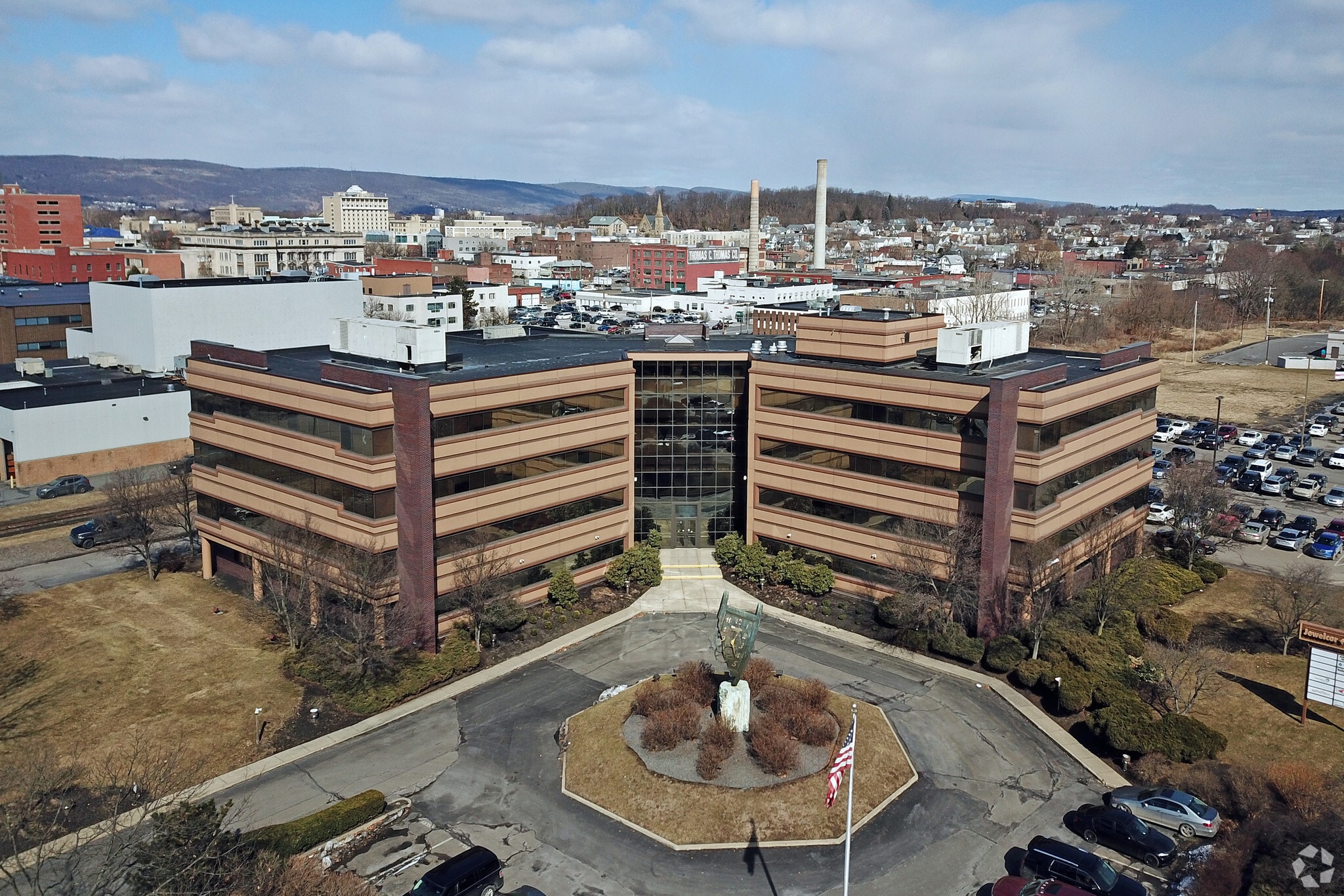 100 N Wilkes Barre Blvd, Wilkes Barre, PA 18702 Office for Lease