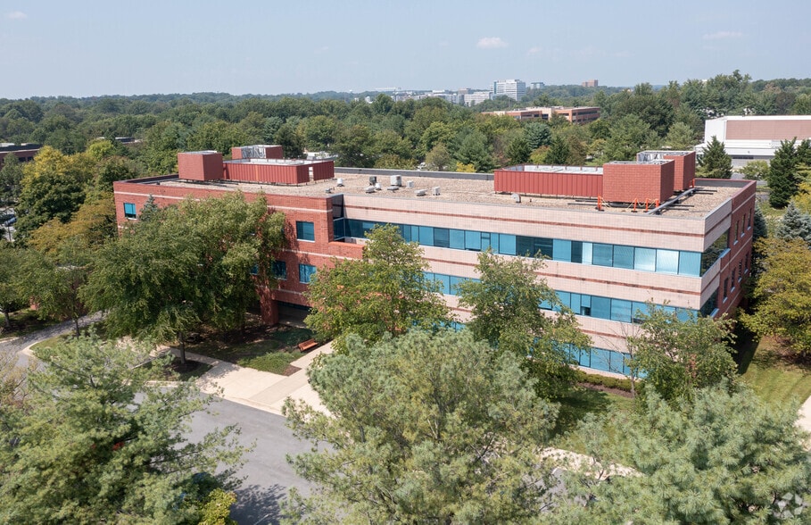 6325 Woodside Ct, Columbia, MD for lease - Building Photo - Image 3 of 9