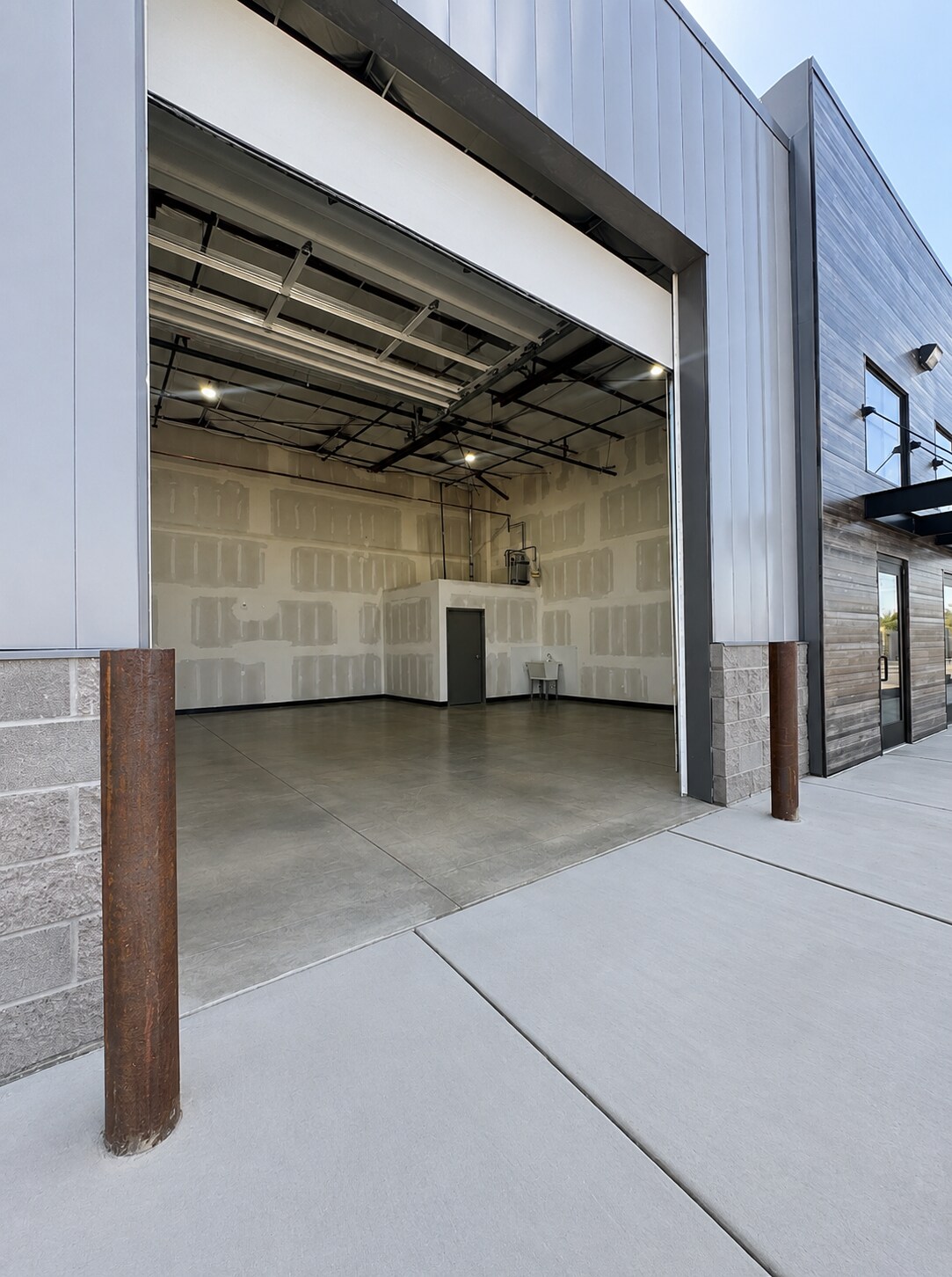 955 14730 S, Bluffdale, UT for lease Interior Photo- Image 1 of 6
