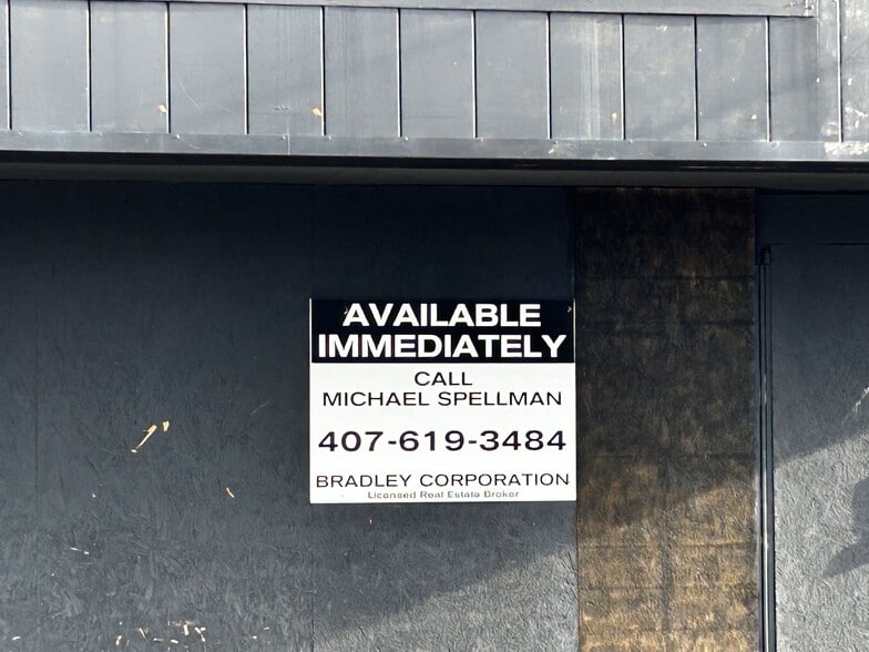 4010 Barrancas Ave, Pensacola, FL for sale - Building Photo - Image 3 of 8