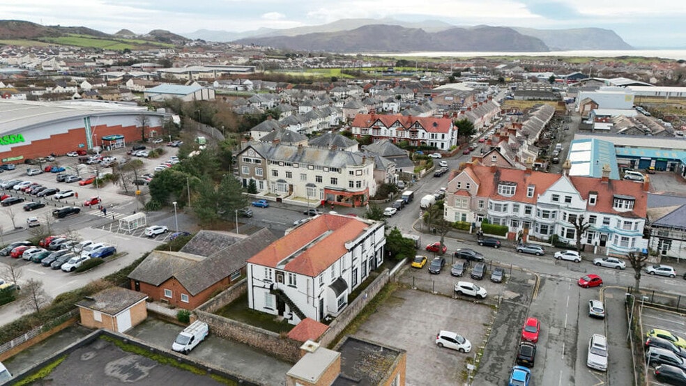 1 Oxford Rd, Llandudno for sale - Aerial - Image 2 of 3