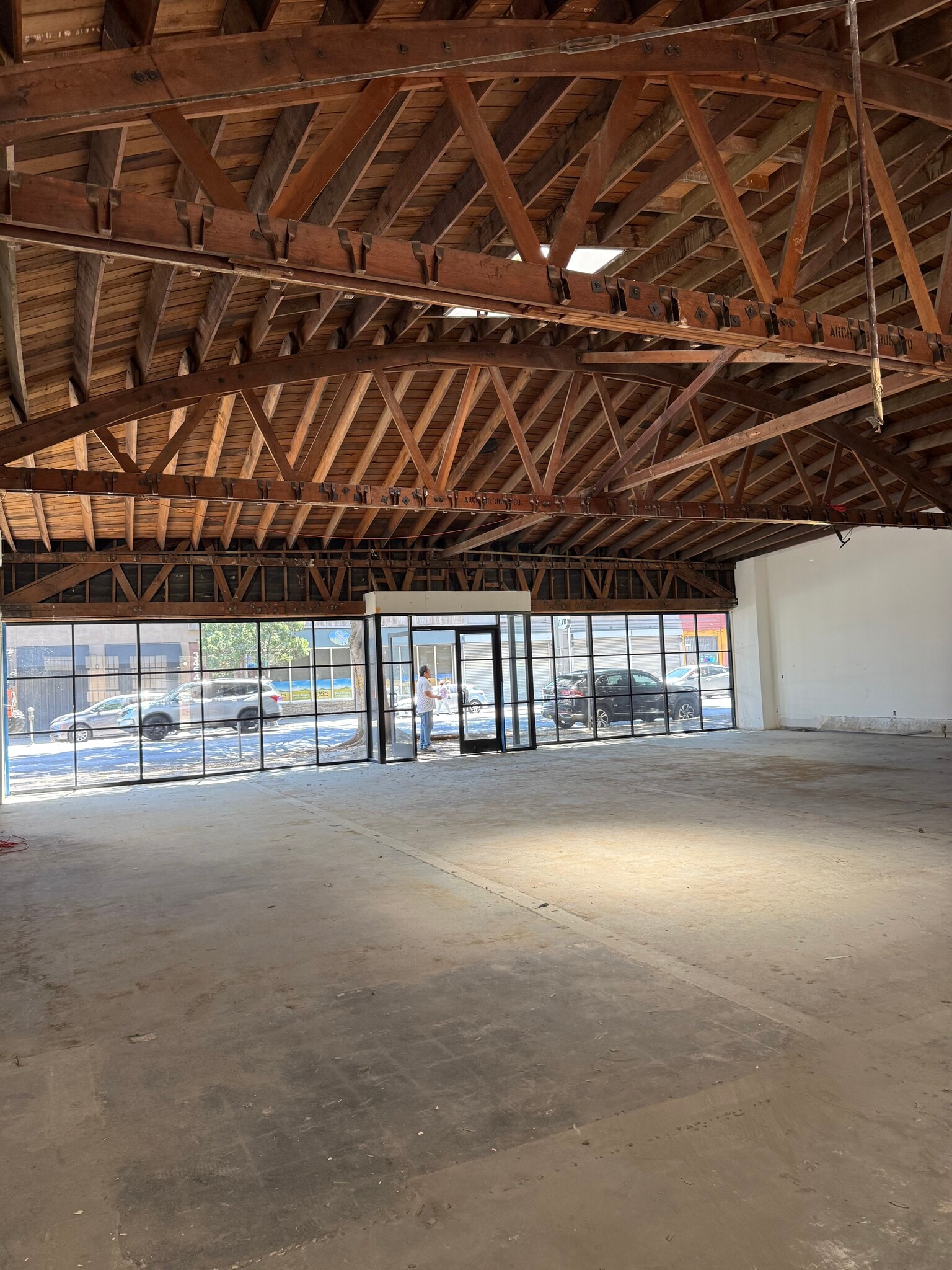 3469-3473 W 8th St, Los Angeles, CA for lease Interior Photo- Image 1 of 5