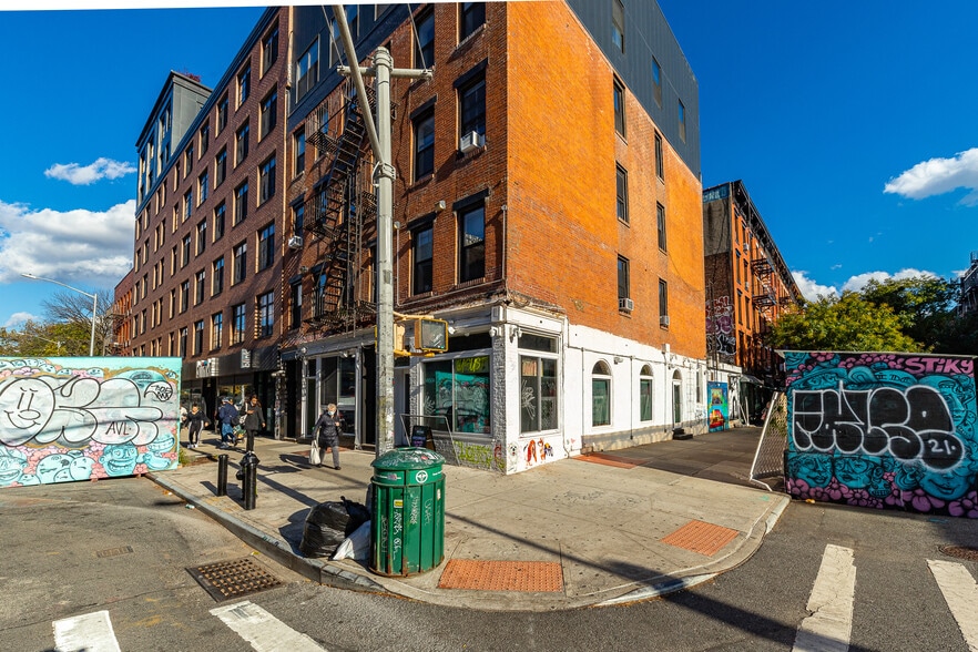 501 E 6th St, New York, NY for lease - Building Photo - Image 3 of 10