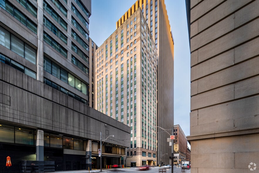 80 Richmond St W, Toronto, ON for lease - Building Photo - Image 2 of 14
