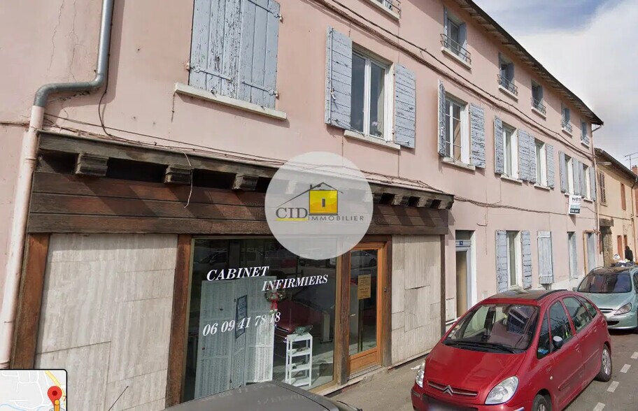 Retail in Sainte-Foy-lès-Lyon for lease - Building Photo - Image 2 of 3