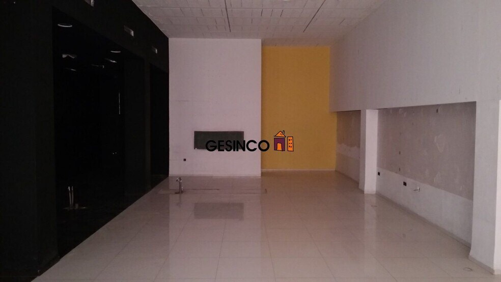 Plaça Poeta Vicent Andrés Estellés, 11, Ontinyent, Valencia for sale - Building Photo - Image 3 of 6