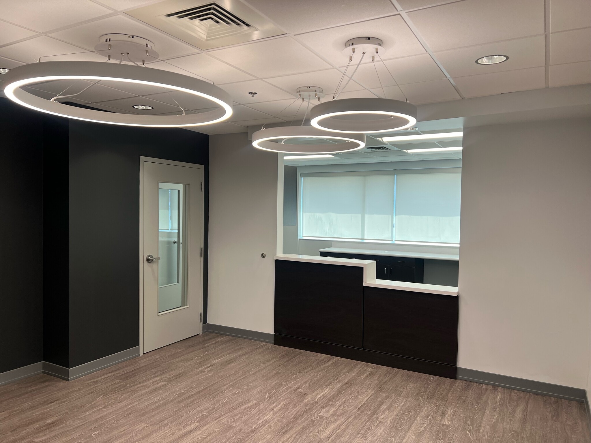 1004 1st St N, Alabaster, AL for lease Interior Photo- Image 1 of 6