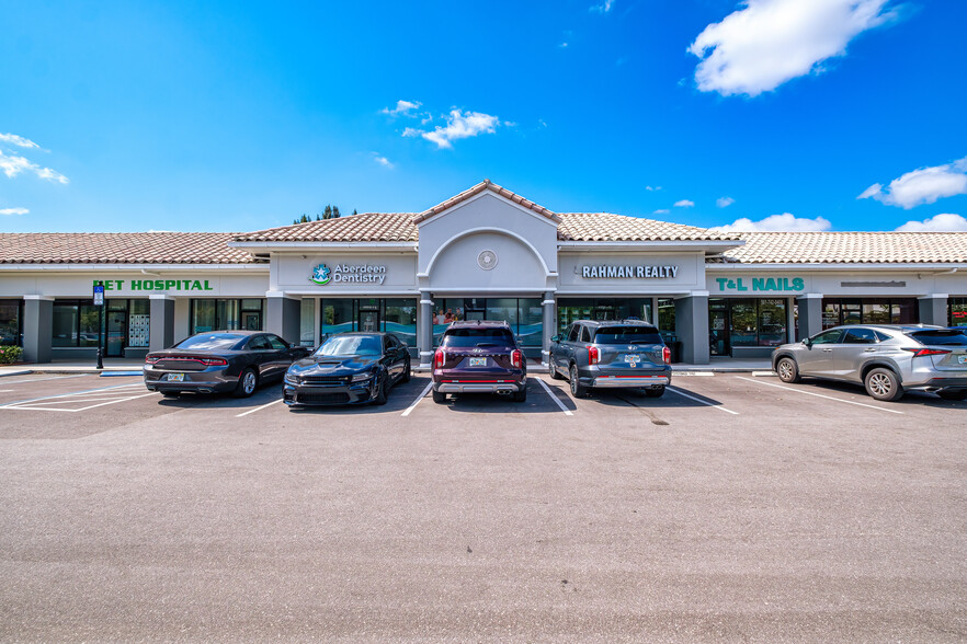 4966 Le Chalet Blvd, Boynton Beach, FL for lease - Building Photo - Image 3 of 5