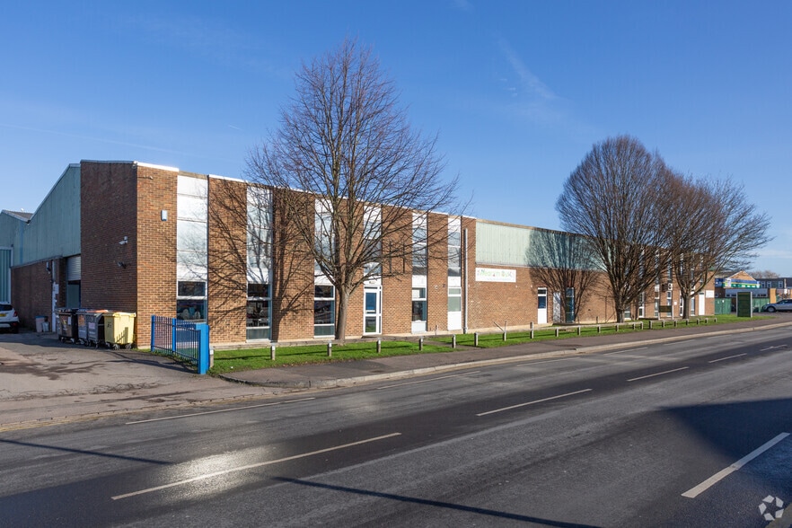 6-6A Sovereign Way, Tonbridge for sale - Primary Photo - Image 1 of 1