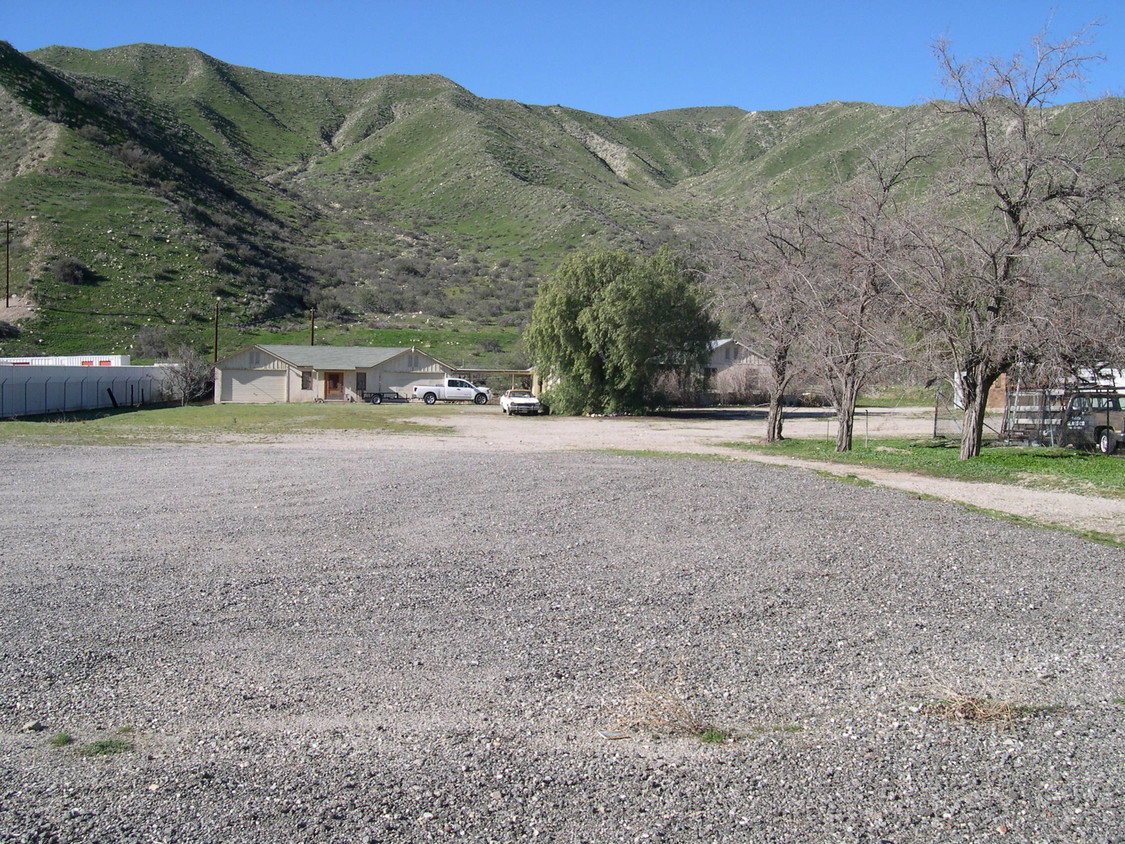 17159 Sierra Hwy, Canyon Country, CA for sale Building Photo- Image 1 of 1