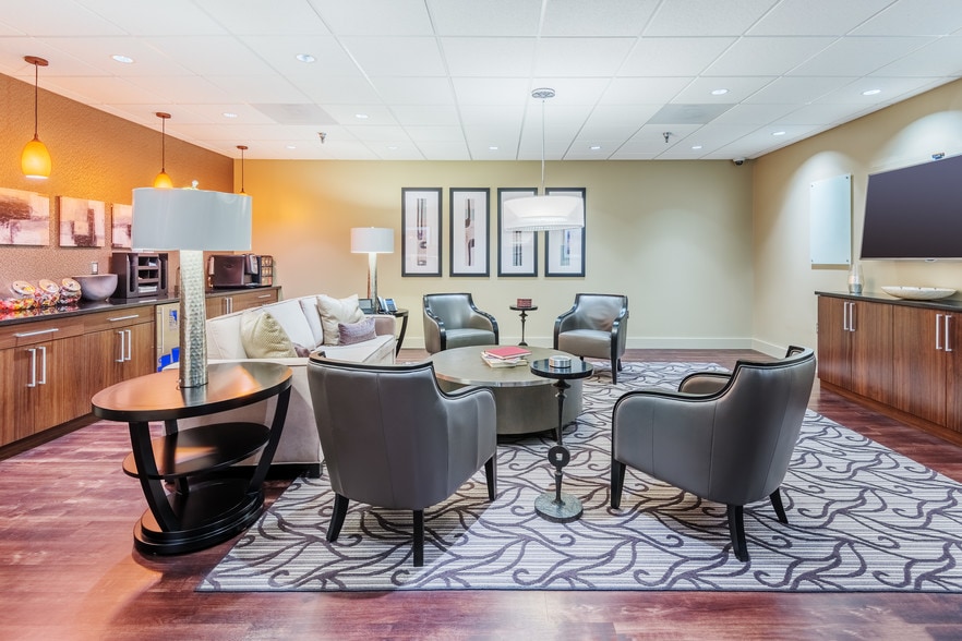4601 Forbes Blvd, Lanham, MD for lease - Interior Photo - Image 2 of 4