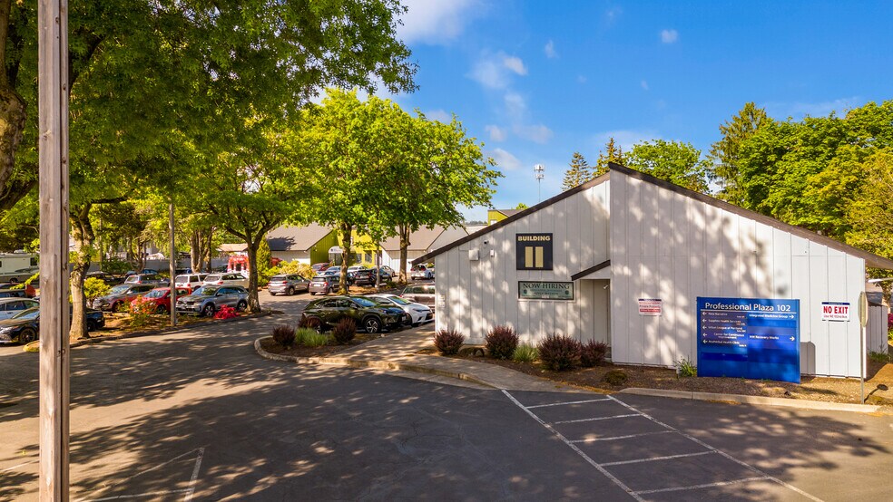 129 NE 102nd Ave, Portland, OR for sale - Building Photo - Image 1 of 2