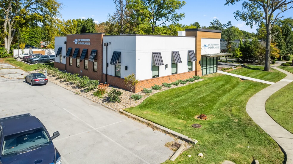 100 Marshall Dr, Louisville, KY for sale - Building Photo - Image 2 of 4