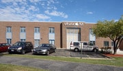 850-860 Remington Rd, Schaumburg IL - Warehouse