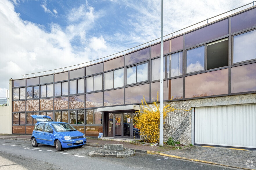 4 Rue Charles Calmus, Gentilly for lease - Building Photo - Image 2 of 4