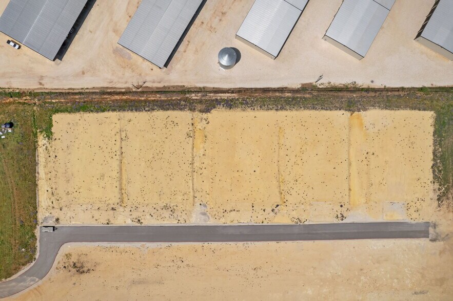 19600 W State Hwy 29, Liberty Hill, TX for lease - Building Photo - Image 2 of 3
