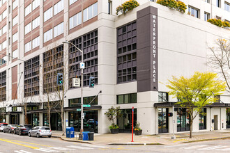 1001-1011 Western Ave, Seattle, WA for lease Building Photo- Image 2 of 2