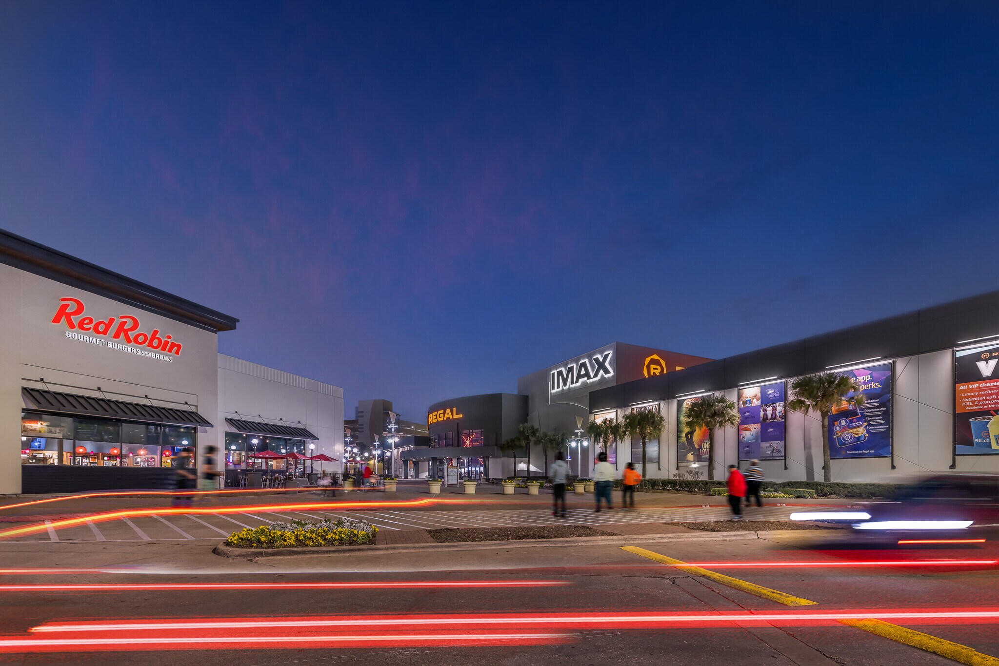 76007680 Katy Fwy, Houston, TX 77055 Marq'e Entertainment Center