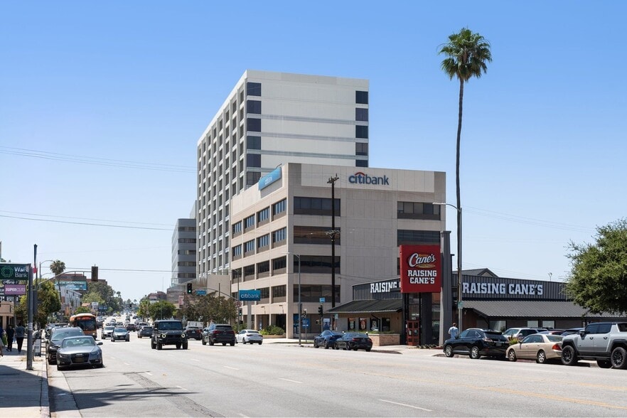 16601 Ventura Blvd, Encino, CA for sale - Building Photo - Image 1 of 17
