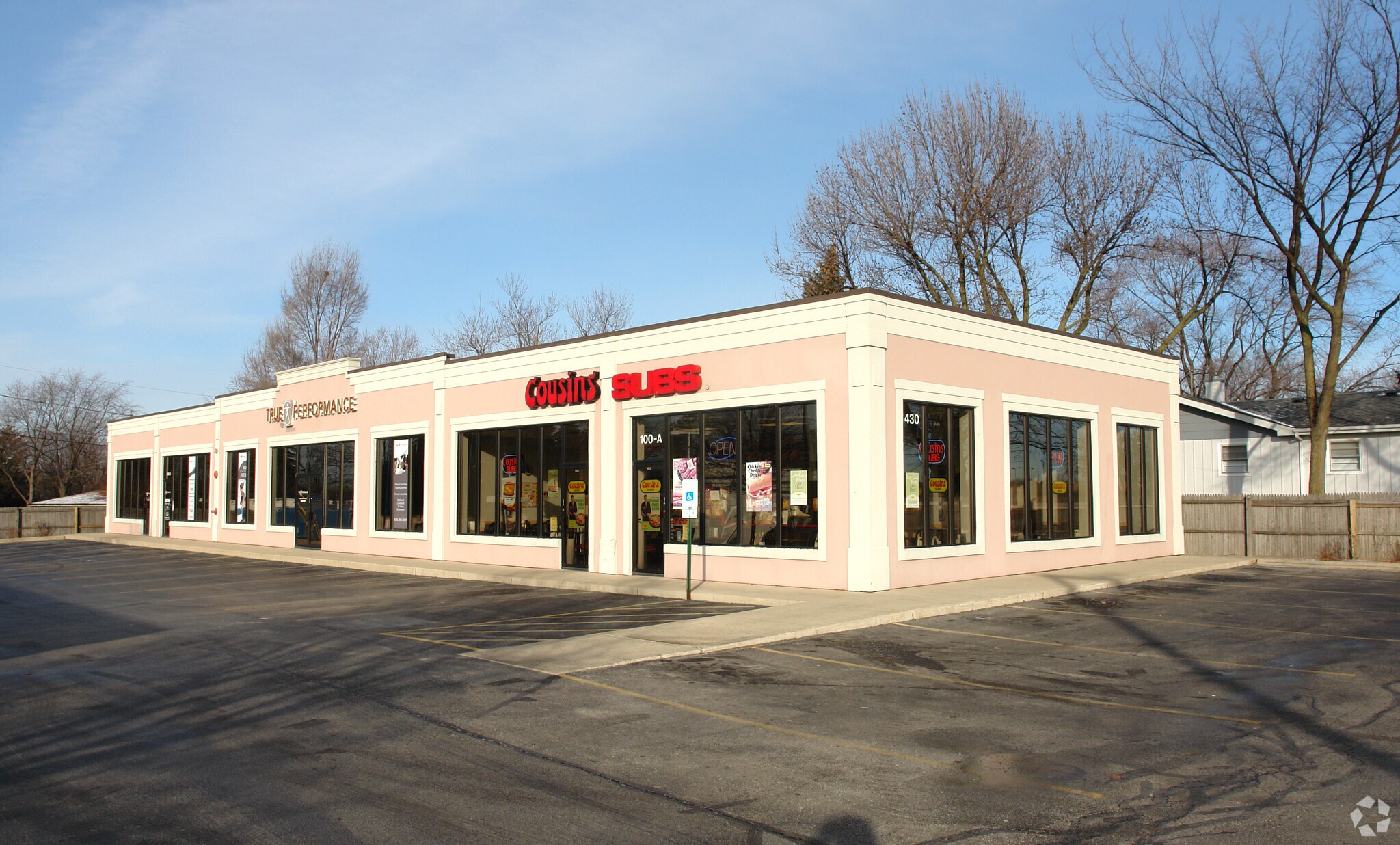 430 Swift Rd, Addison, IL for sale Primary Photo- Image 1 of 1