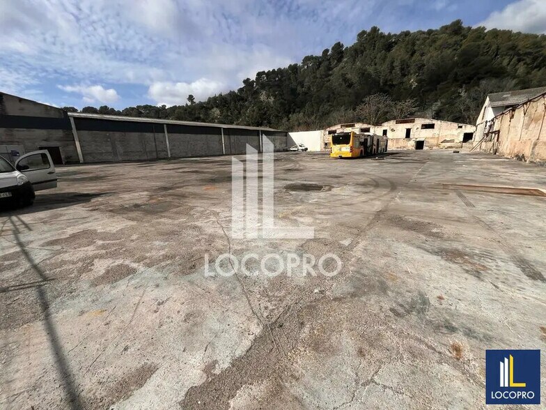 Flex in La Trinité for lease - Building Photo - Image 3 of 8