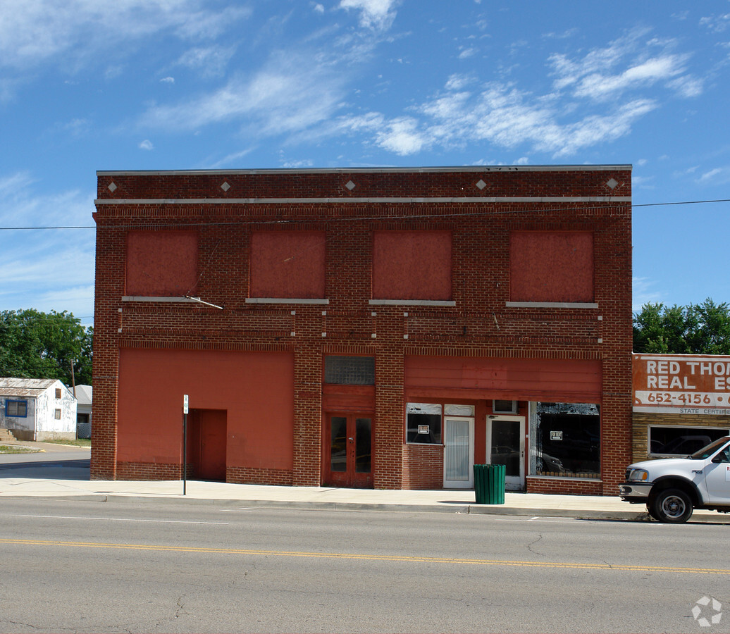 622 W Main St, Henryetta, OK 74437 | LoopNet