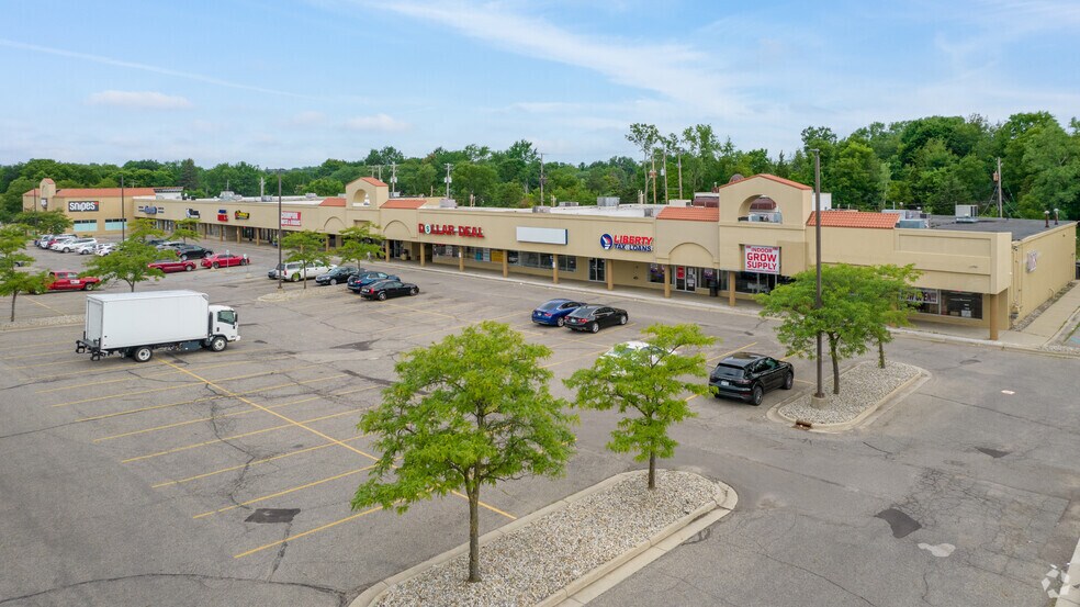 3928-4124 W Saginaw Hwy, Lansing, MI 48917 - West Saginaw Plaza | LoopNet