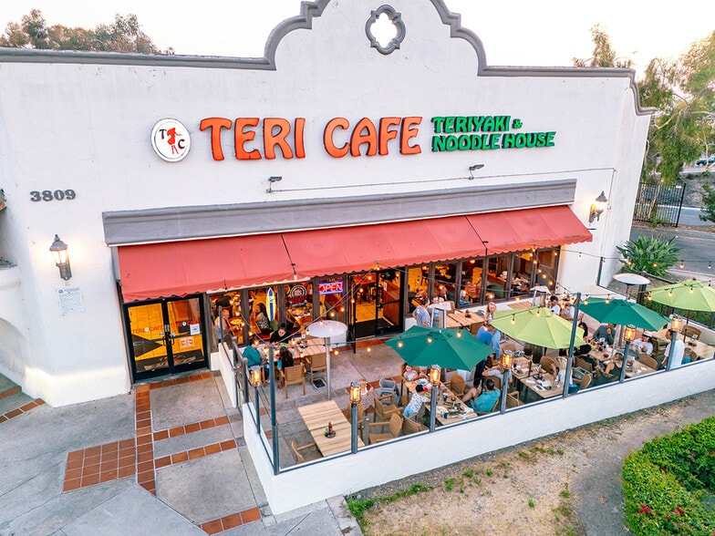 3807-3845 Plaza Dr, Oceanside, CA for lease - Building Photo - Image 3 of 11