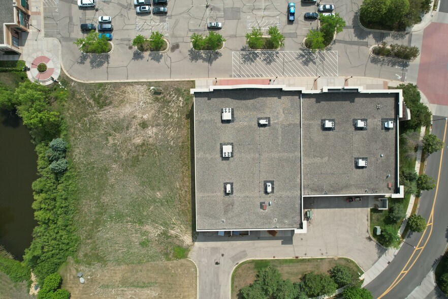 8318 3rd St N, Oakdale, MN for sale - Building Photo - Image 1 of 3