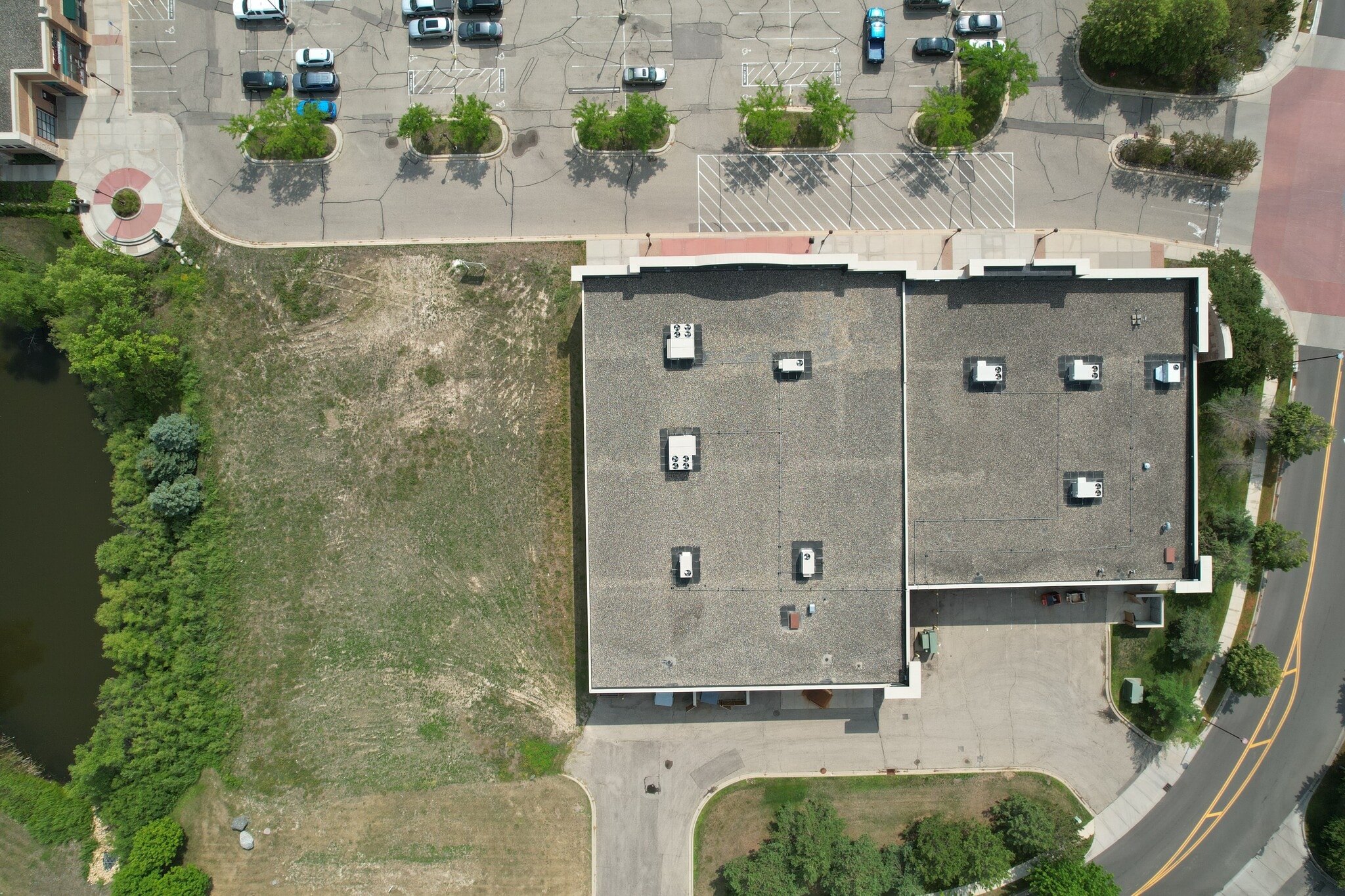 8318 3rd St N, Oakdale, MN for sale Building Photo- Image 1 of 4