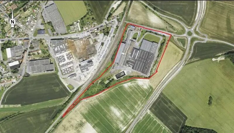 Flex in Fresnoy-le-Grand for sale Building Photo- Image 1 of 10