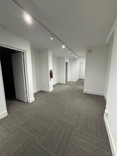 220 E 54th St, New York, NY for lease Interior Photo- Image 1 of 12