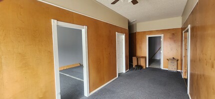 2876 SW 4th Ave, Ontario, OR for lease Interior Photo- Image 2 of 8