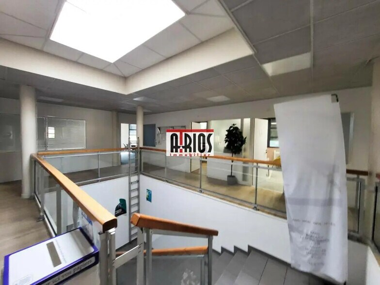 Flex in La Seyne-sur-Mer for lease - Interior Photo - Image 2 of 6