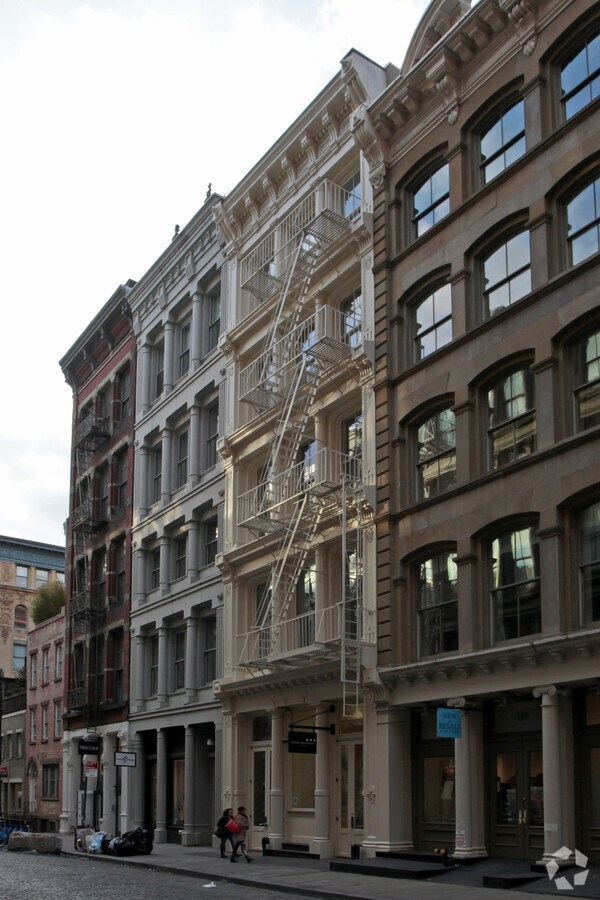 111 Mercer St, New York, NY 10012