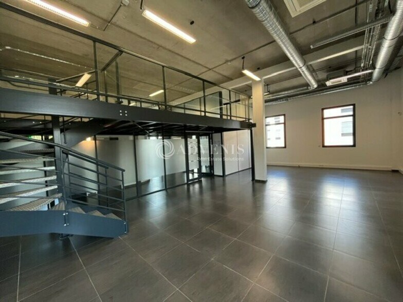 2 Rue George Sand, Fourqueux for lease - Interior Photo - Image 2 of 11