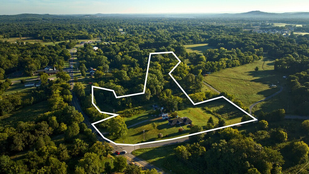 7572 Old Shores Rd, Murfreesboro, TN 37128 Bowling Estate