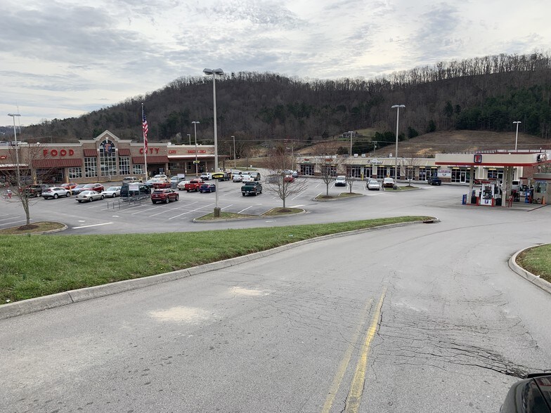 43464356 Maynardville Hwy, Maynardville, TN, 37807 Office/Retail