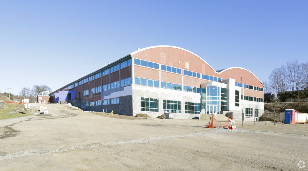 500 Noblestown Rd, Carnegie, PA for sale - Primary Photo - Image 1 of 1