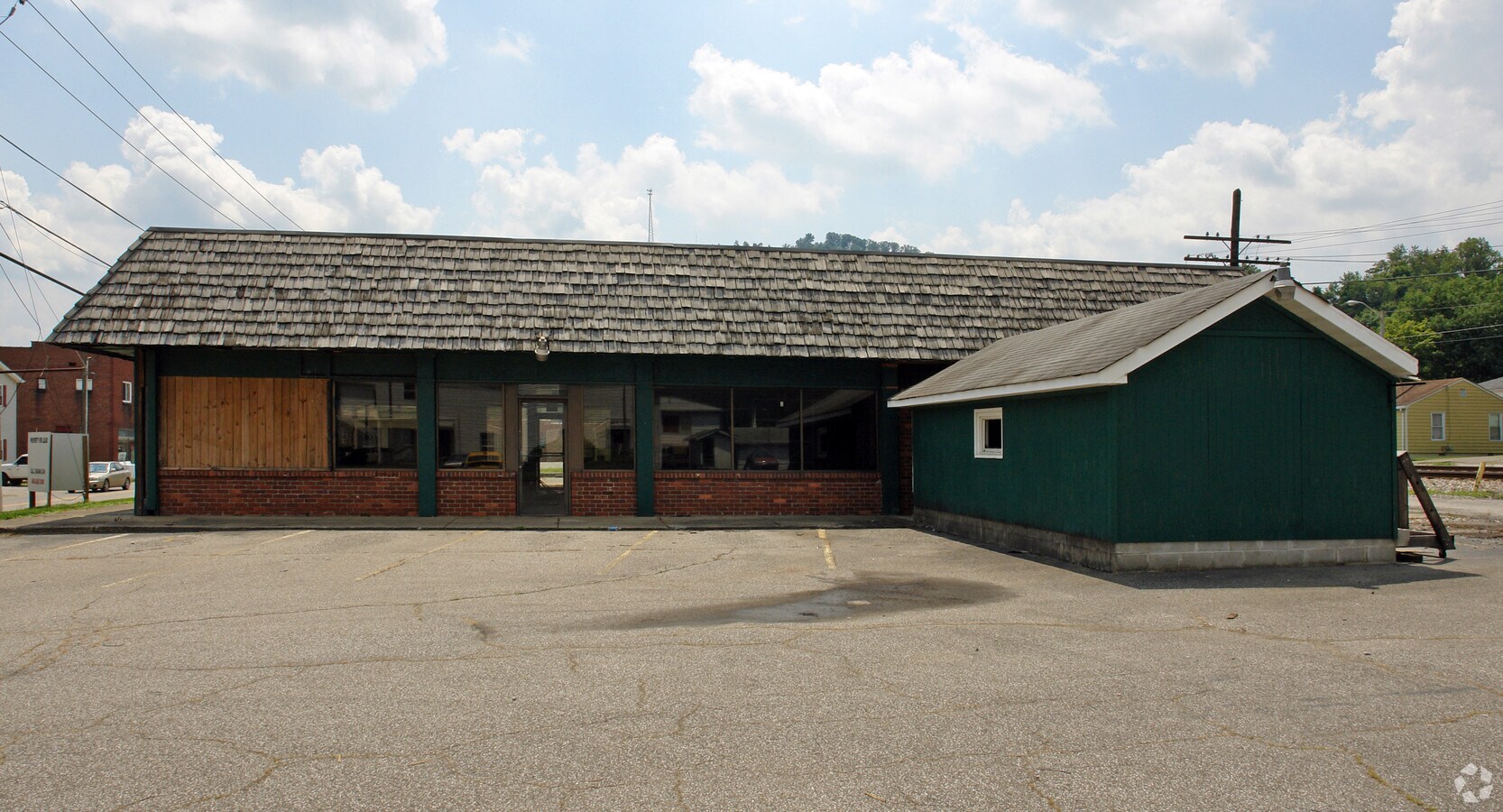 9703 Maccorkle Ave, Marmet, WV 25315 Retail for Lease