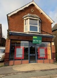 53 Railway Appr, East Grinstead for sale Primary Photo- Image 1 of 1