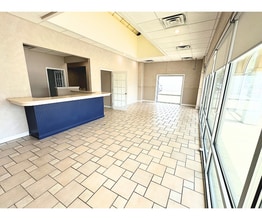 9409 Apison Pike, Ooltewah, TN for lease Interior Photo- Image 1 of 12