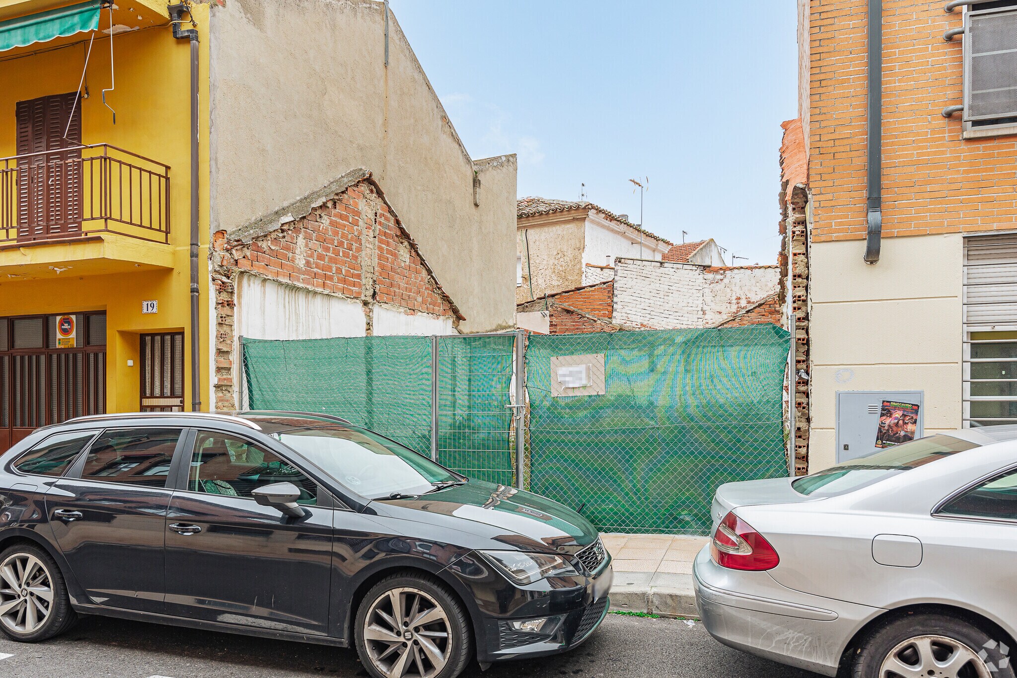Calle Alpechines, 21, San Fernando de Henares, Madrid for sale Primary Photo- Image 1 of 3